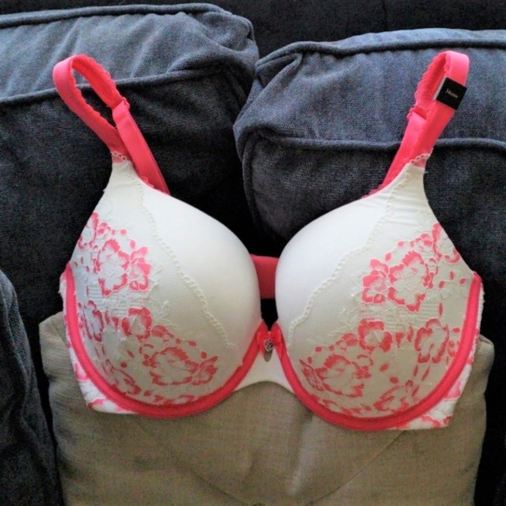 NEW Victoria's Secret Body Perfect Shape NWOT